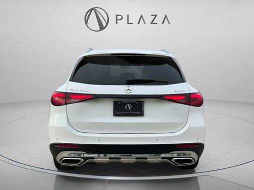 2026 Mercedes-Benz GLC 300 4MATIC