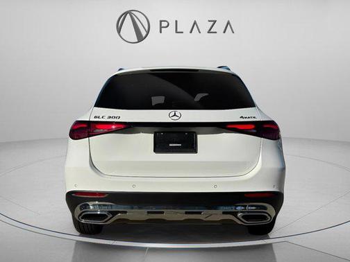 2025 Mercedes-Benz GLC 300 4MATIC