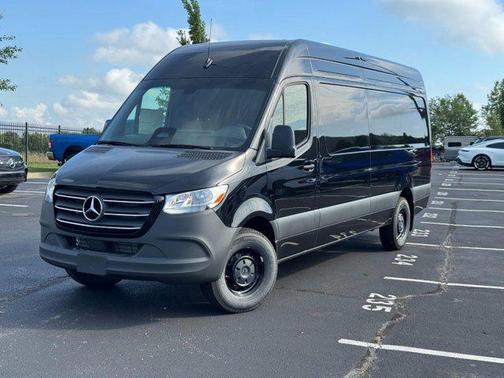 2025 Mercedes-Benz Sprinter 2500 High Roof