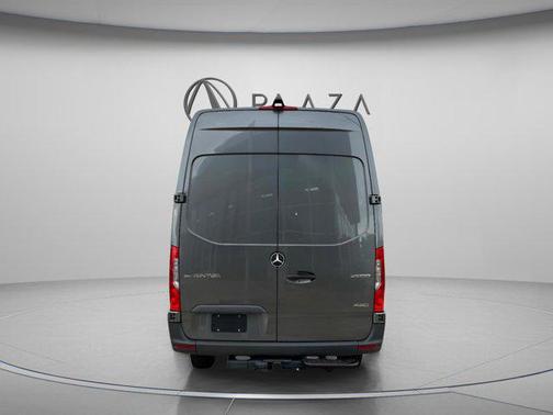2025 Mercedes-Benz Sprinter 2500 High Roof