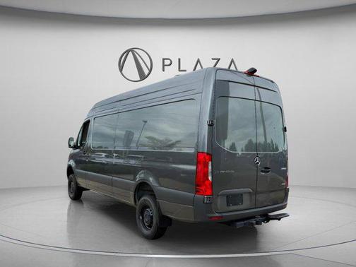 2025 Mercedes-Benz Sprinter 2500 High Roof