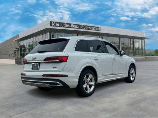 2022 Audi Q7 55 Premium