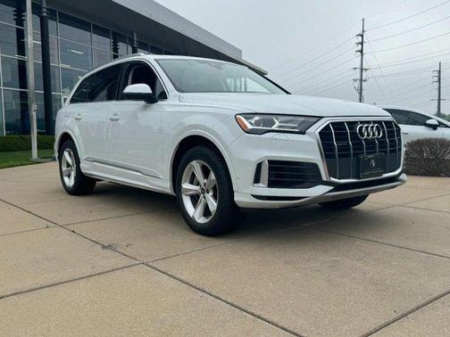 2022 Audi Q7 55 Premium