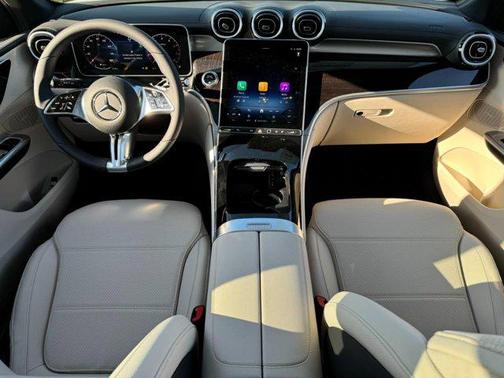 2025 Mercedes-Benz GLC 300 4MATIC