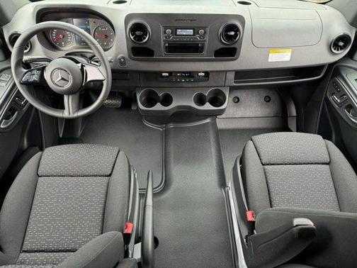 2025 Mercedes-Benz Sprinter 2500 High Roof