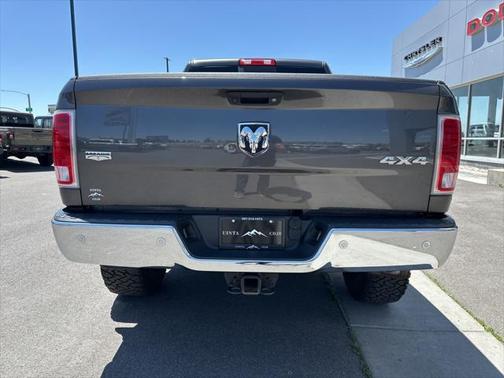 2018 RAM 3500 Laramie Crew Cab 4x4 6'4' Box
