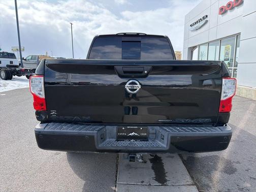 2018 Nissan Titan SV