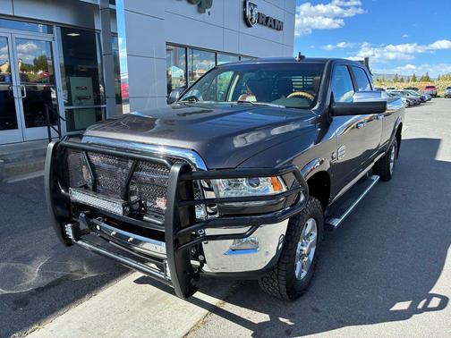 Brilliant Black Crystal Pearlcoat 2016 RAM 3500 Longhorn