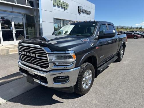 2021 RAM 3500 Laramie Crew Cab 4x4 6'4' Box