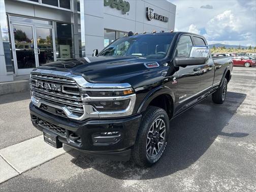 2025 RAM 3500 Limited Crew Cab 4x4 8' Box