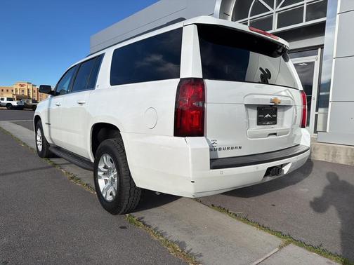 2017 Chevrolet Suburban LT
