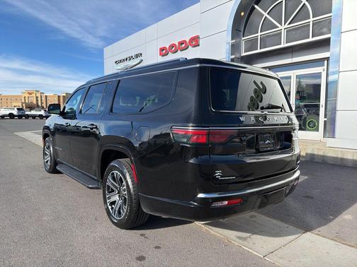 2023 Jeep Wagoneer L Series II 4x4