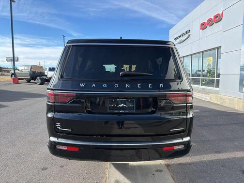 2023 Jeep Wagoneer L Series II 4x4