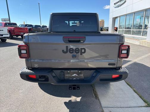 2020 Jeep Gladiator Overland