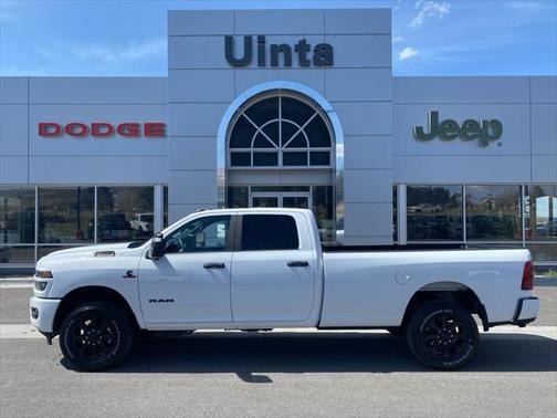 2025 RAM 3500 Big Horn Crew Cab 4x4 8' Box