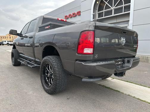 2018 RAM 3500 Tradesman Crew Cab 4x4 6'4' Box
