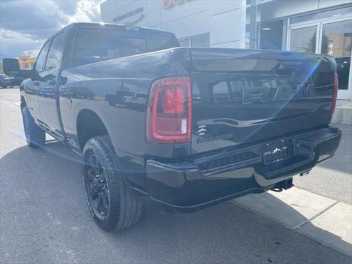 2025 RAM 3500 Laramie Crew Cab 4x4 6'4' Box