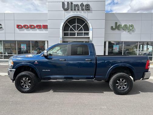 2019 RAM 2500 Laramie Crew Cab 4x4 6'4' Box