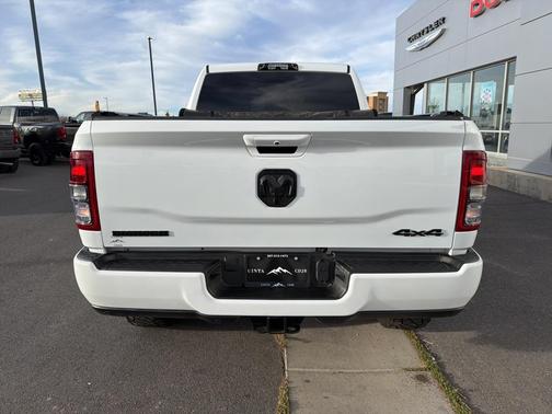 2022 RAM 3500 Big Horn Mega Cab 4x4 6'4' Box