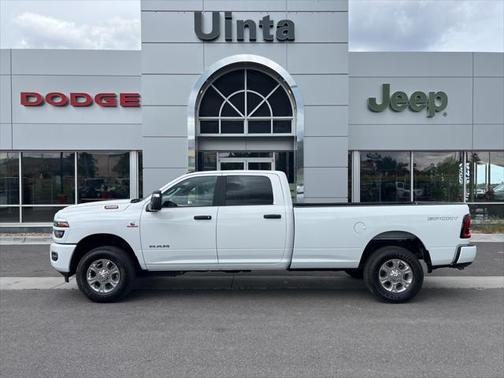 2025 RAM 3500 Big Horn Crew Cab 4x4 8' Box