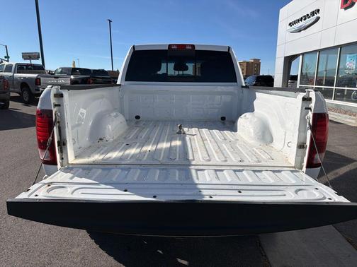 2017 RAM 2500 Laramie Crew Cab 4x4 6'4' Box