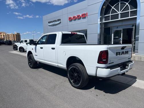 2025 RAM 3500 Big Horn Crew Cab 4x4 6'4' Box