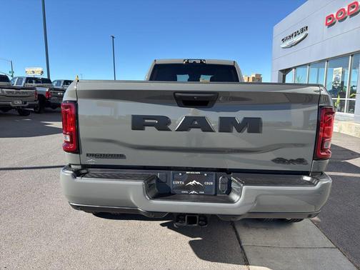 Ceramic Gray Clearcoat 2026 RAM 3500 Big Horn Crew Cab 4x4 8' Box