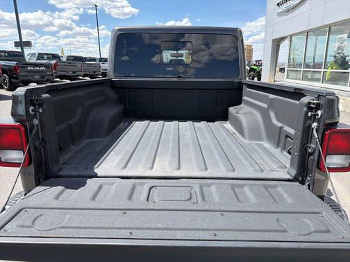 Granite Crystal Metallic Clearcoat 2023 Jeep Gladiator Rubicon