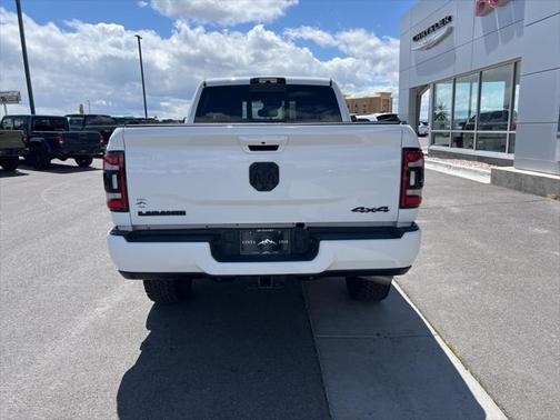 2021 RAM 2500 Laramie Crew Cab 4x4 6'4' Box