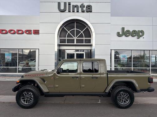 41 2026 Jeep Gladiator Mojave 4x4