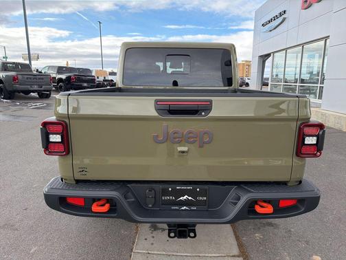 41 2026 Jeep Gladiator Mojave 4x4