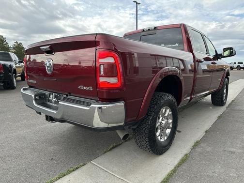 2022 RAM 2500 Laramie Crew Cab 4x4 6'4' Box