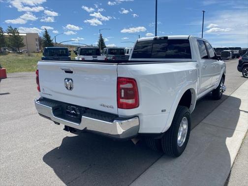 2021 RAM 3500 Limited Crew Cab 4x4 8' Box