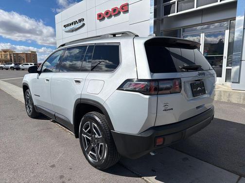Silver Zynith Clearcoat 2026 Jeep Cherokee Limited
