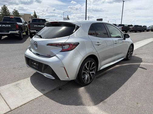 Classic Silver Metallic 2022 Toyota Corolla XSE