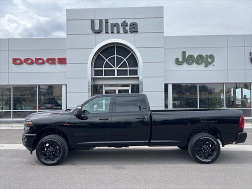 2025 RAM 3500 Big Horn Crew Cab 4x4 8' Box