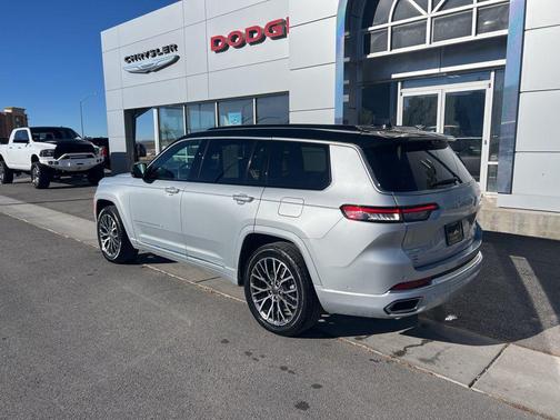 2024 Jeep Grand Cherokee L Summit Reserve