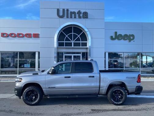 2025 RAM 1500 Warlock Crew Cab 4x4 5'7' Box