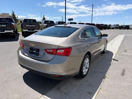 Mineral Gray Metallic 2024 Chevrolet Malibu FWD 1LT