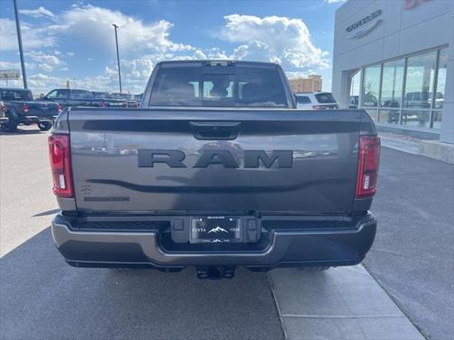 2025 RAM 2500 Big Horn Crew Cab 4x2 6'4' Box