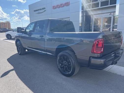 2025 RAM 2500 Big Horn Crew Cab 4x2 6'4' Box