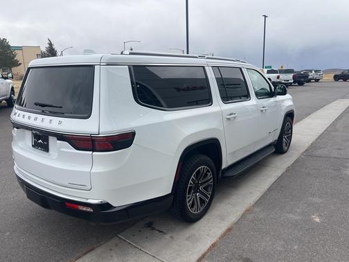 2023 Jeep Wagoneer L Series II 4x4