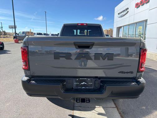 Ceramic Gray Clearcoat 2026 RAM 2500 Tradesman Crew Cab 4x4 8' Box