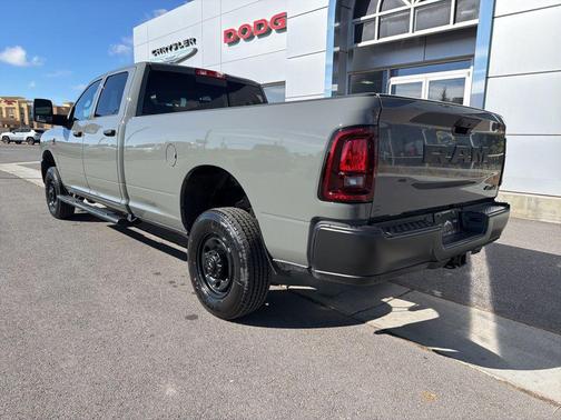 Ceramic Gray Clearcoat 2026 RAM 2500 Tradesman Crew Cab 4x4 8' Box
