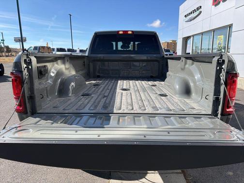 Ceramic Gray Clearcoat 2026 RAM 2500 Tradesman Crew Cab 4x4 8' Box