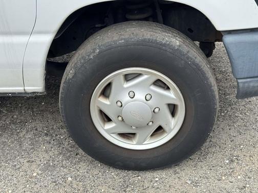 Oxford White 2012 Ford E250 Cargo