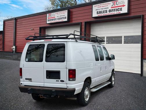 Oxford White 2013 Ford E250 Cargo