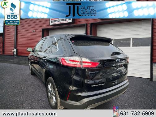 2024 Ford Edge Titanium