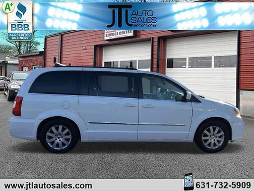 2011 Chrysler Town & Country Touring-L