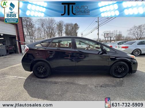 2012 Toyota Prius Two